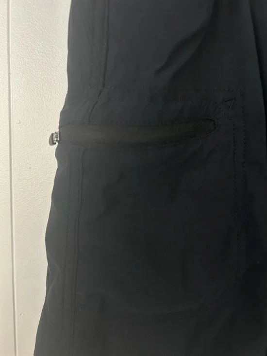 Eddie Bauer First Ascent Guide Pro Shorts Womens size 12 Black Nylon Stretch - Picture 8 of 12